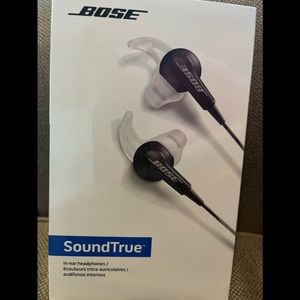 Bose SoundTrue in-ear headphones.  Black, NEW